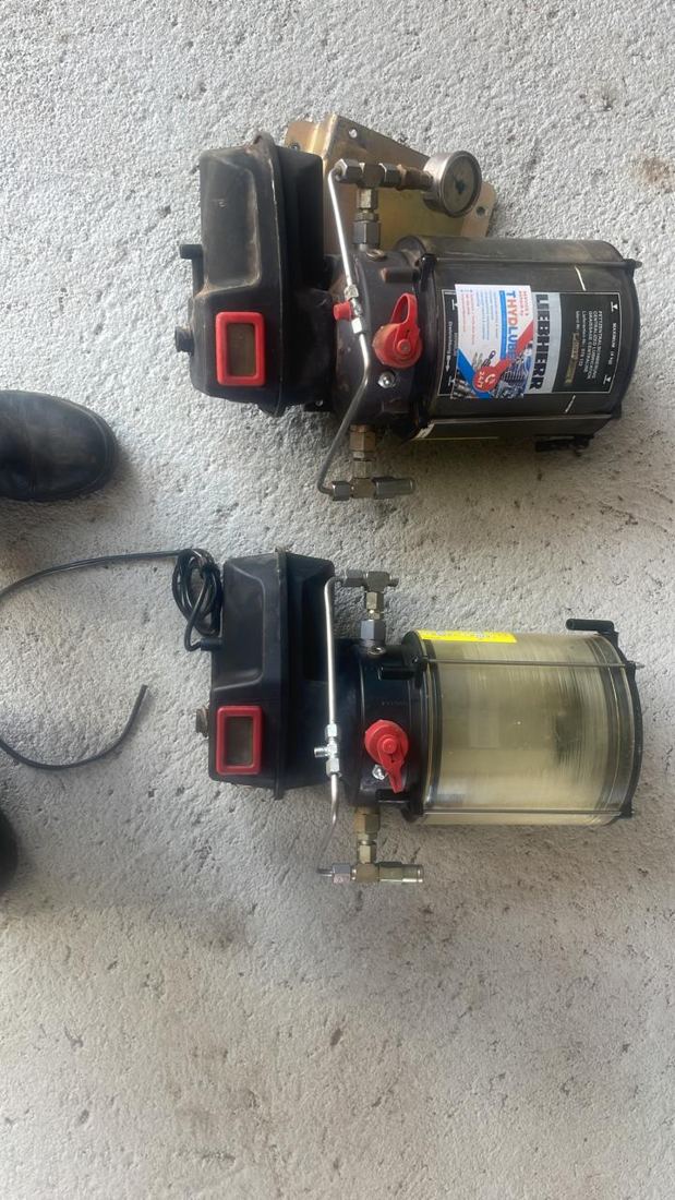Lubrication pump units