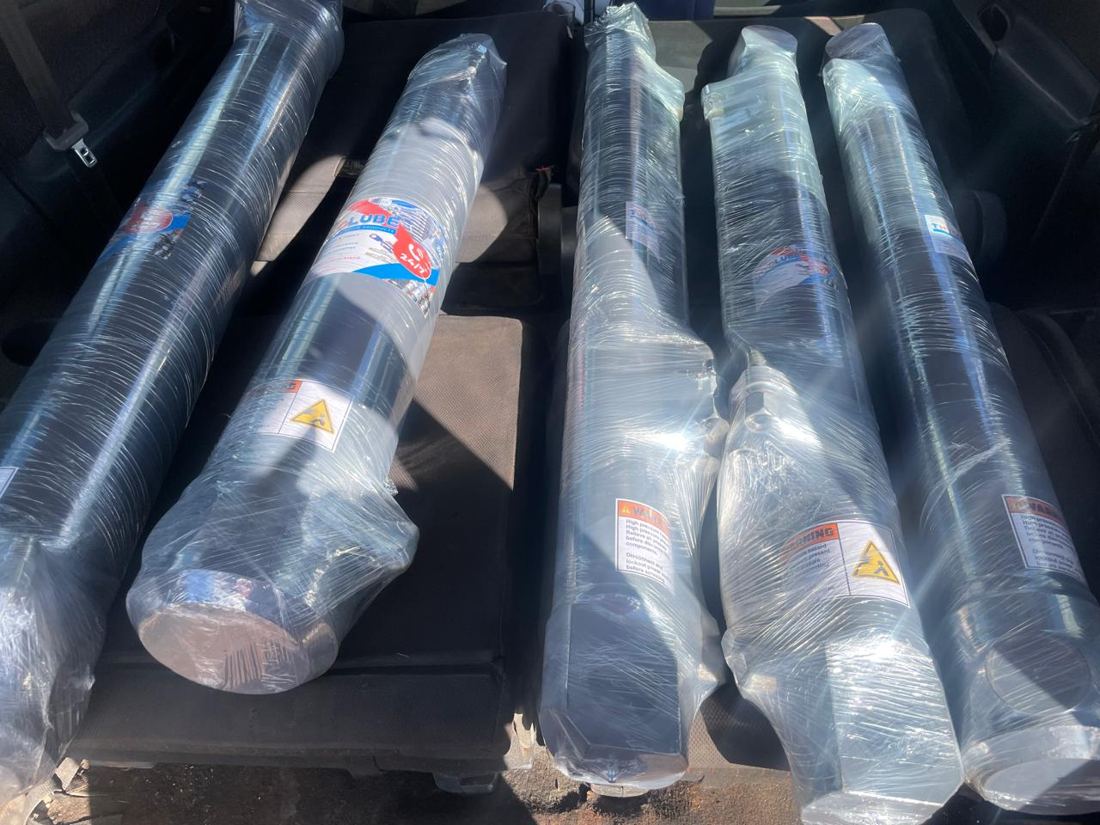 Wrapped hydraulic cylinders