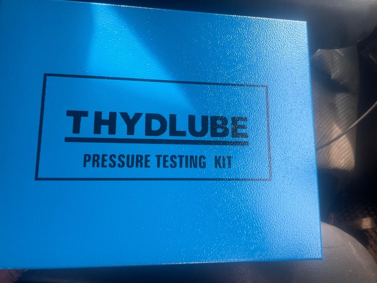 T Hydlube pressure testing kit